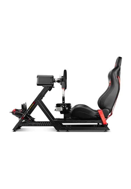 Next Level Racing Kokpit GT Track z przykładowymi akcesoriami widok od lewej